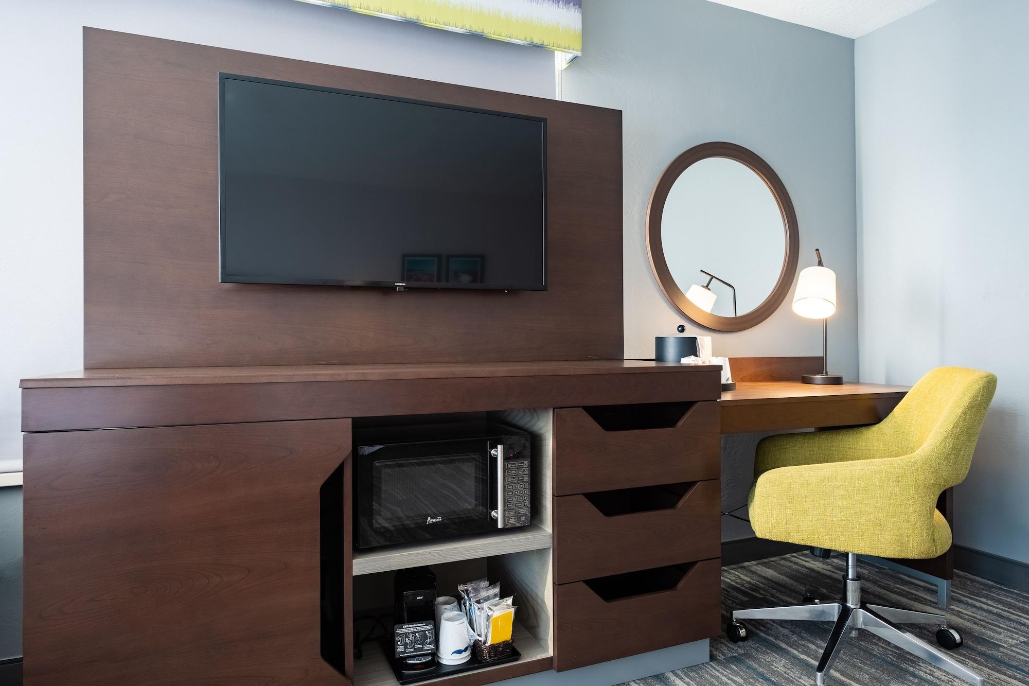 Hampton Inn & Suites Salt Lake City Airport Екстериор снимка