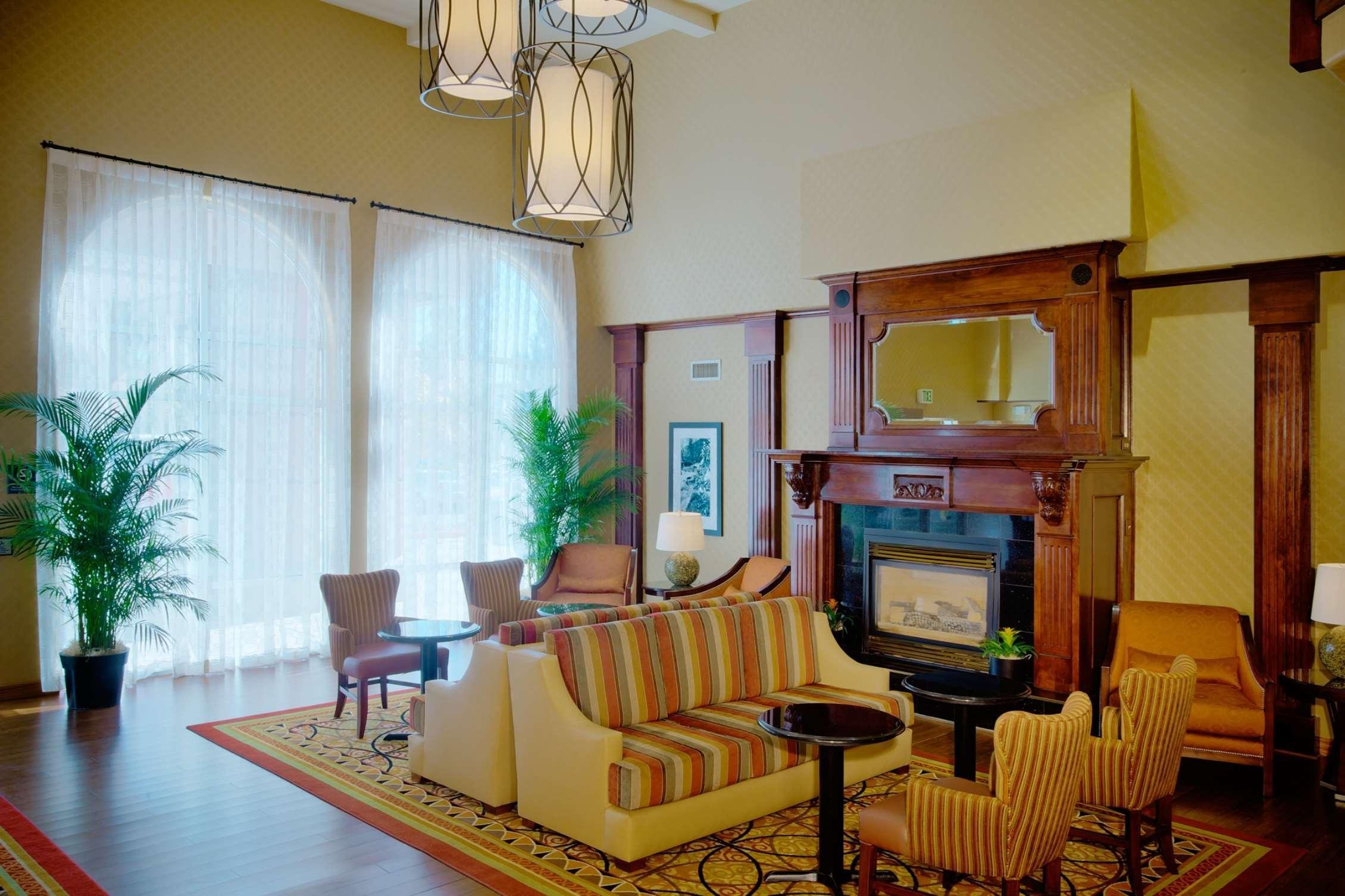 Hampton Inn & Suites Salt Lake City Airport Екстериор снимка
