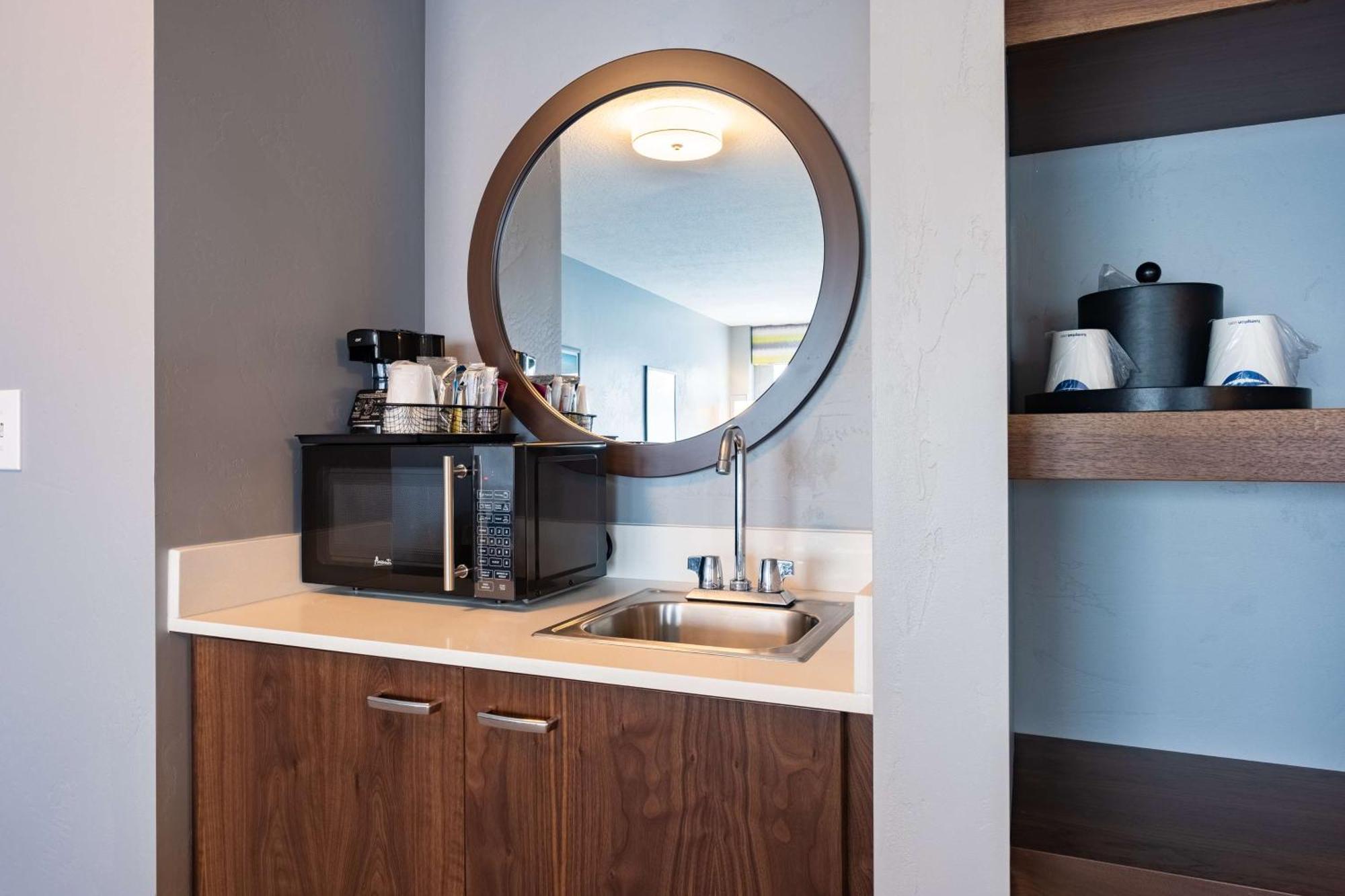 Hampton Inn & Suites Salt Lake City Airport Екстериор снимка