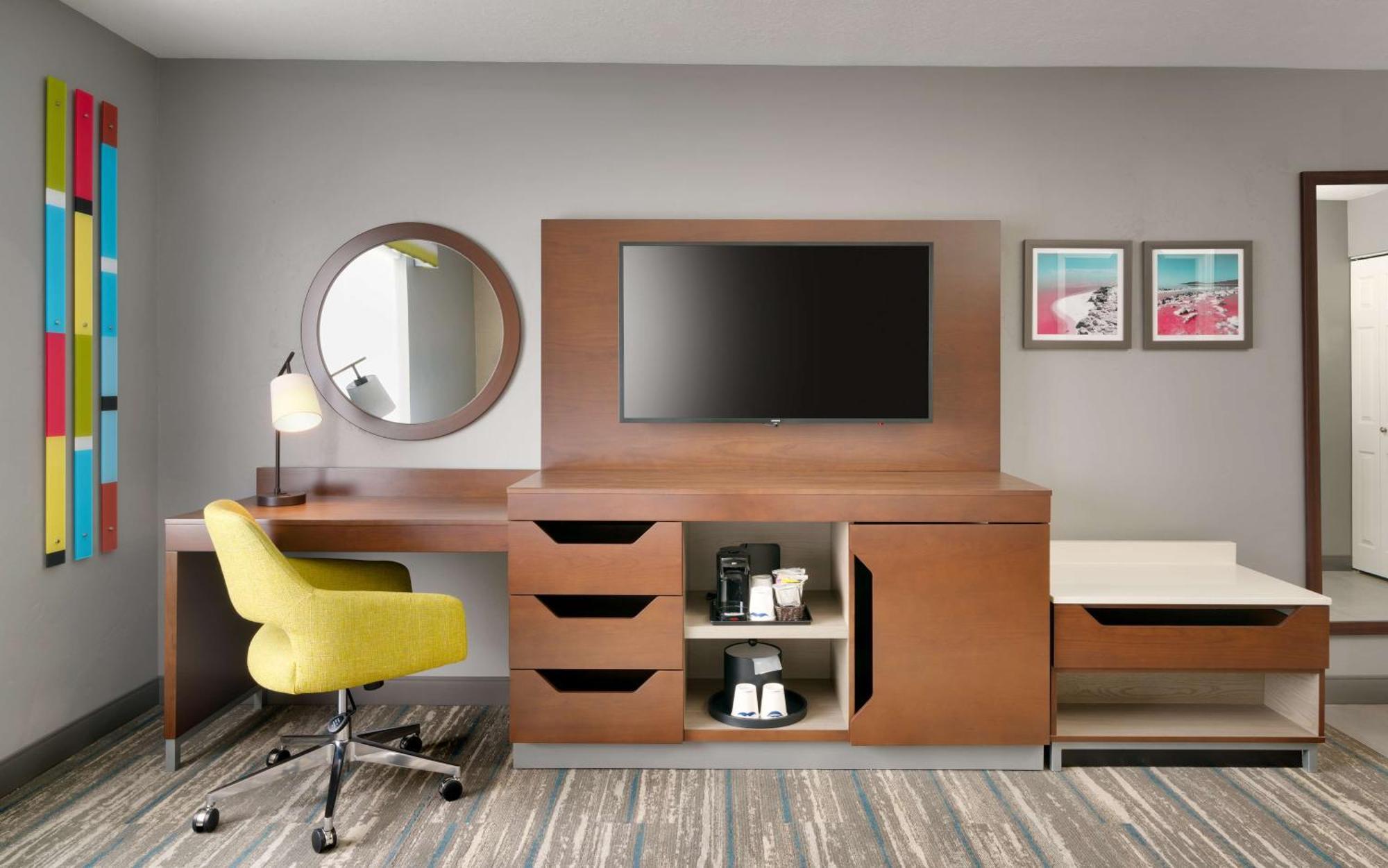 Hampton Inn & Suites Salt Lake City Airport Екстериор снимка