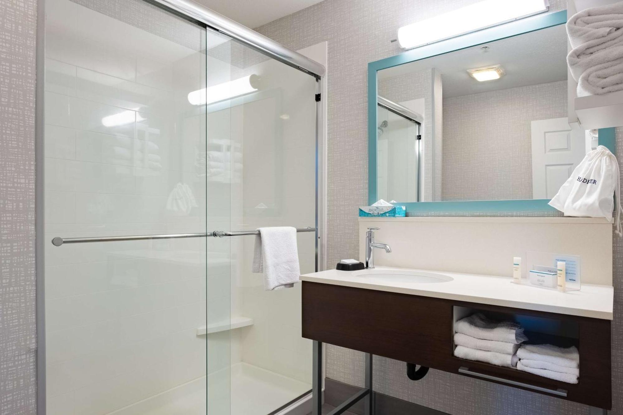 Hampton Inn & Suites Salt Lake City Airport Екстериор снимка