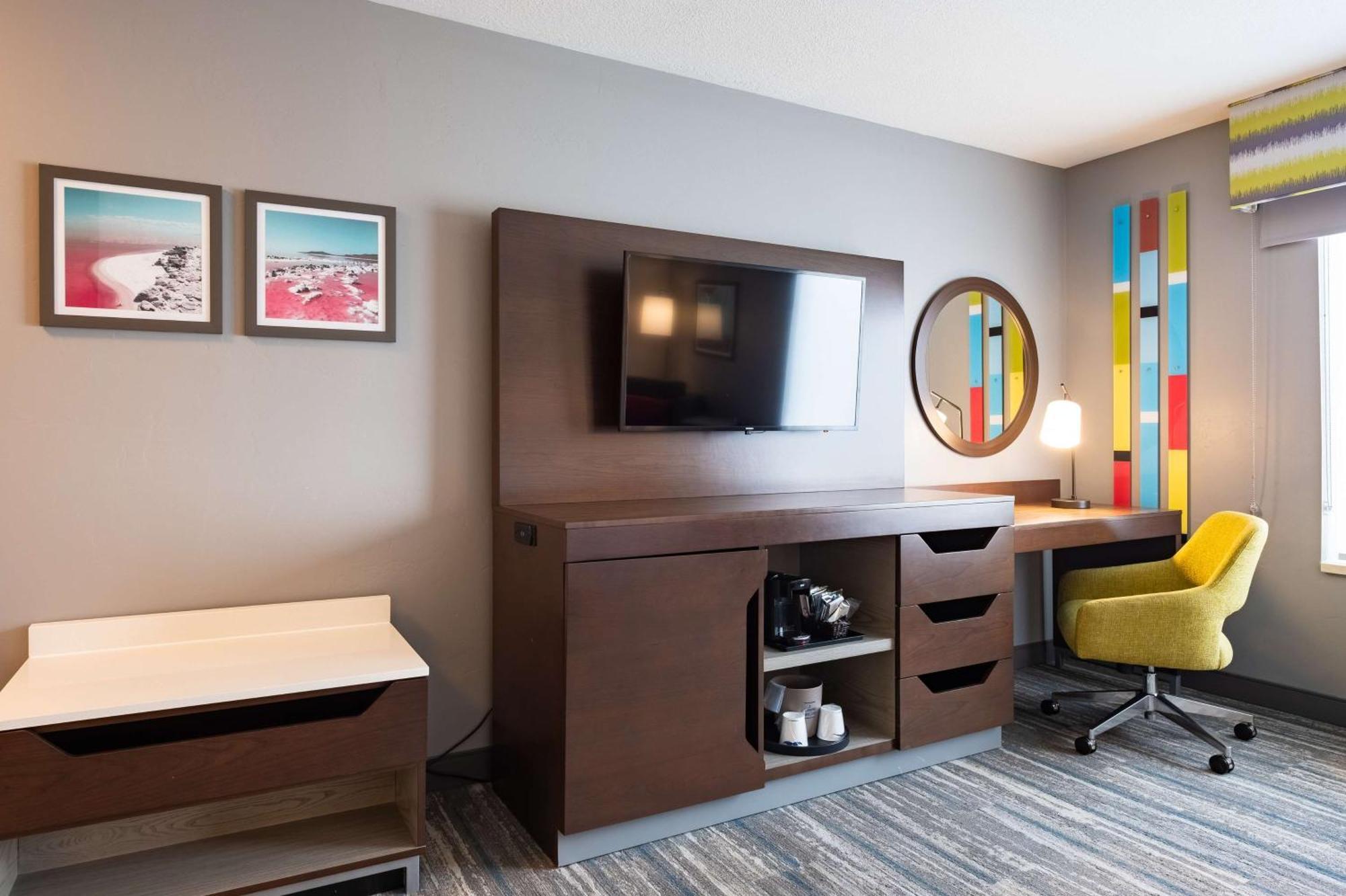 Hampton Inn & Suites Salt Lake City Airport Екстериор снимка
