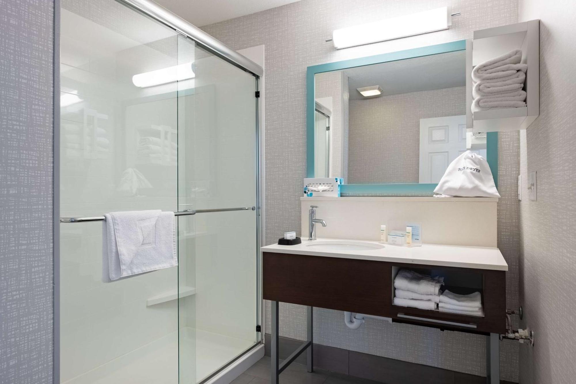 Hampton Inn & Suites Salt Lake City Airport Екстериор снимка