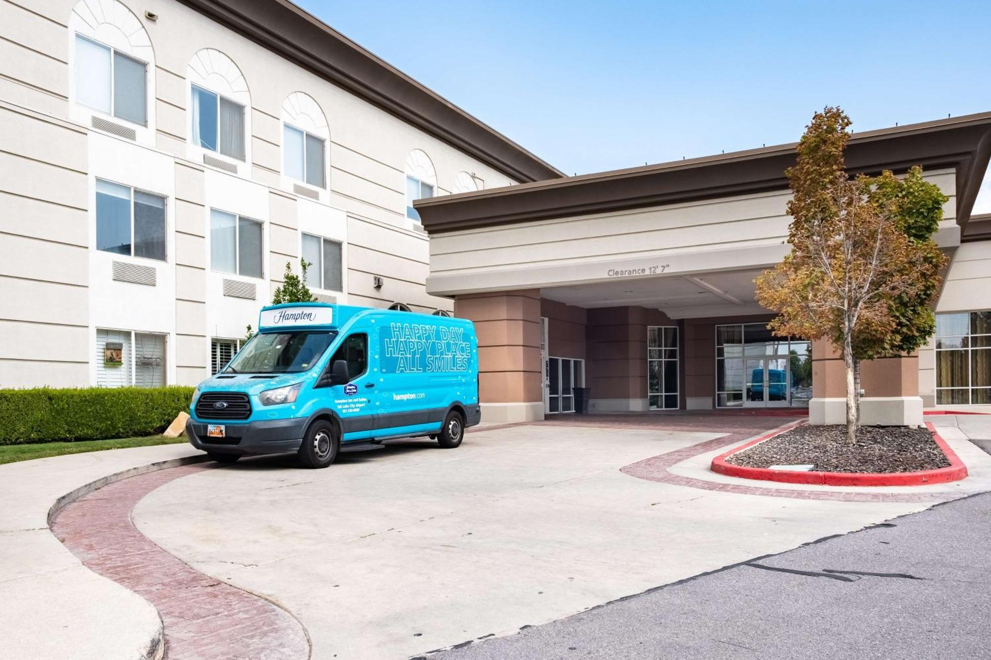 Hampton Inn & Suites Salt Lake City Airport Екстериор снимка